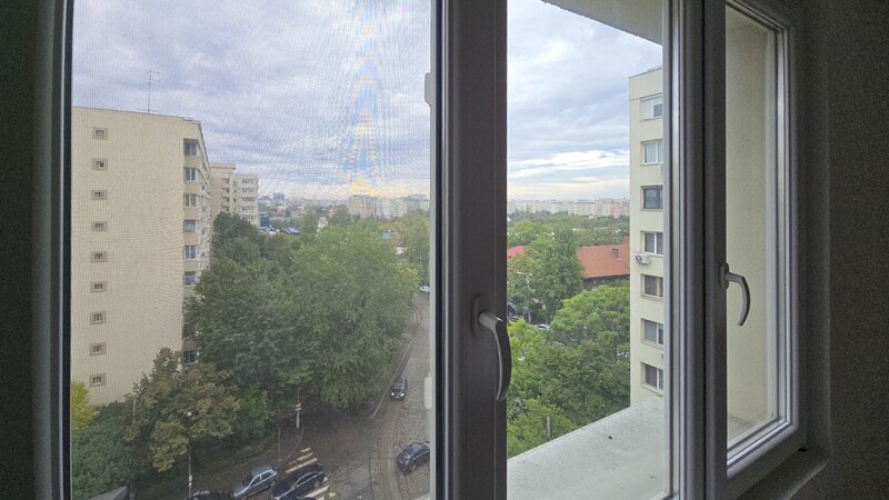 Bucur Obor, Masina de Paine, liber, la metrou, et. 8/10, bloc reabilitat