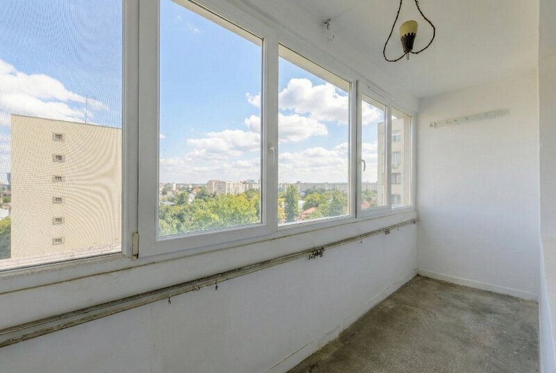 Bucur Obor, Masina de Paine, liber, la metrou, et. 8/10, bloc reabilitat